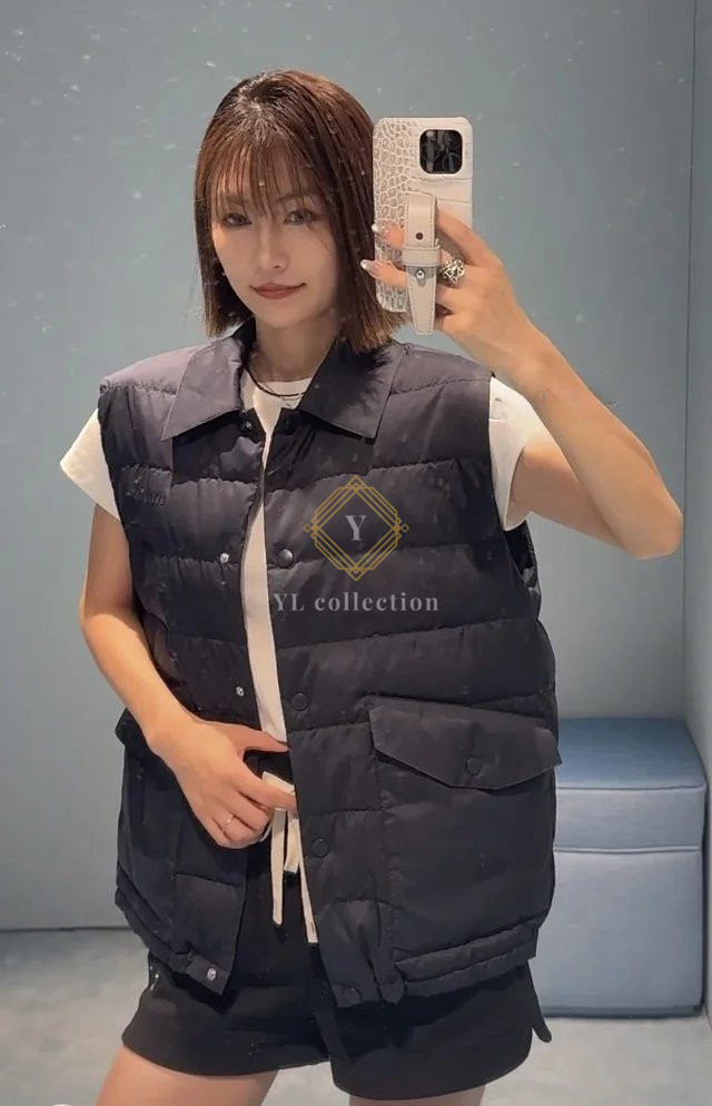 미우미우 테크니컬 퐁제 다운 베스트