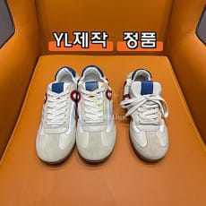 로에베 레이스업 스니커즈